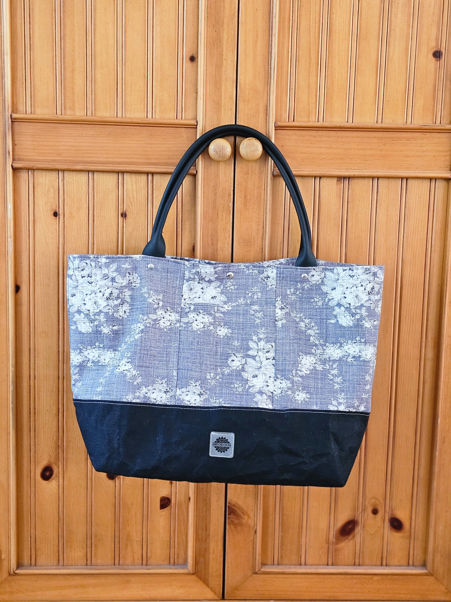 Explorer Tote