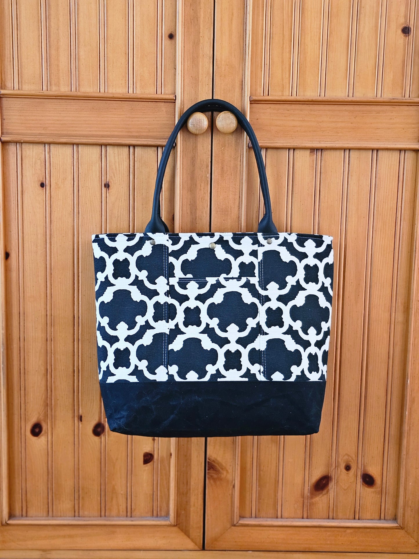 Explorer Tote